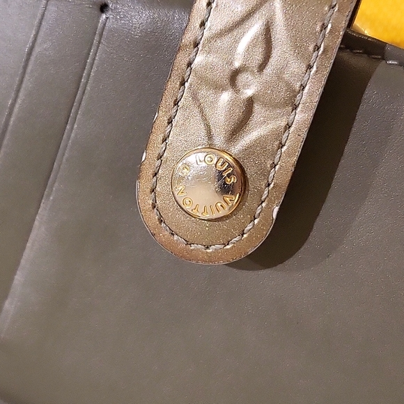 💯Auth Louis Vuitton LV Monogram Vernis Patent Leather French Purse Wallet - Picture 5 of 13